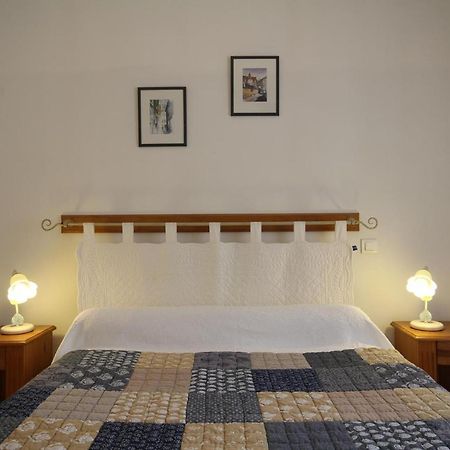 Logis De L'Orme Bed & Breakfast La Rochepot Bagian luar foto